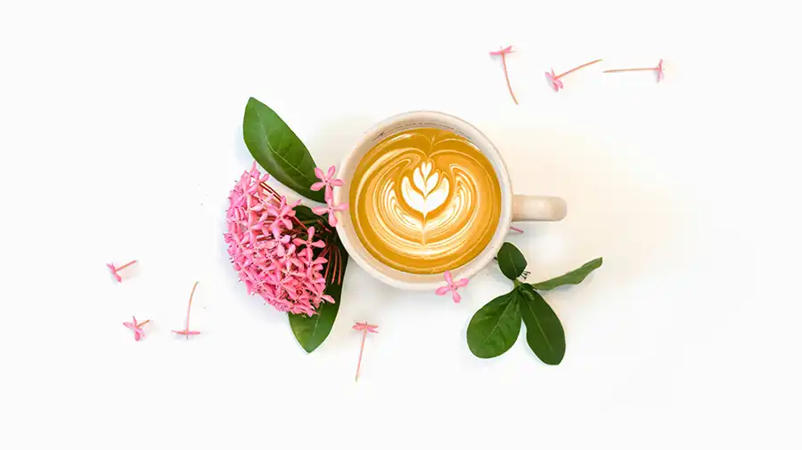 latte art with flowers
